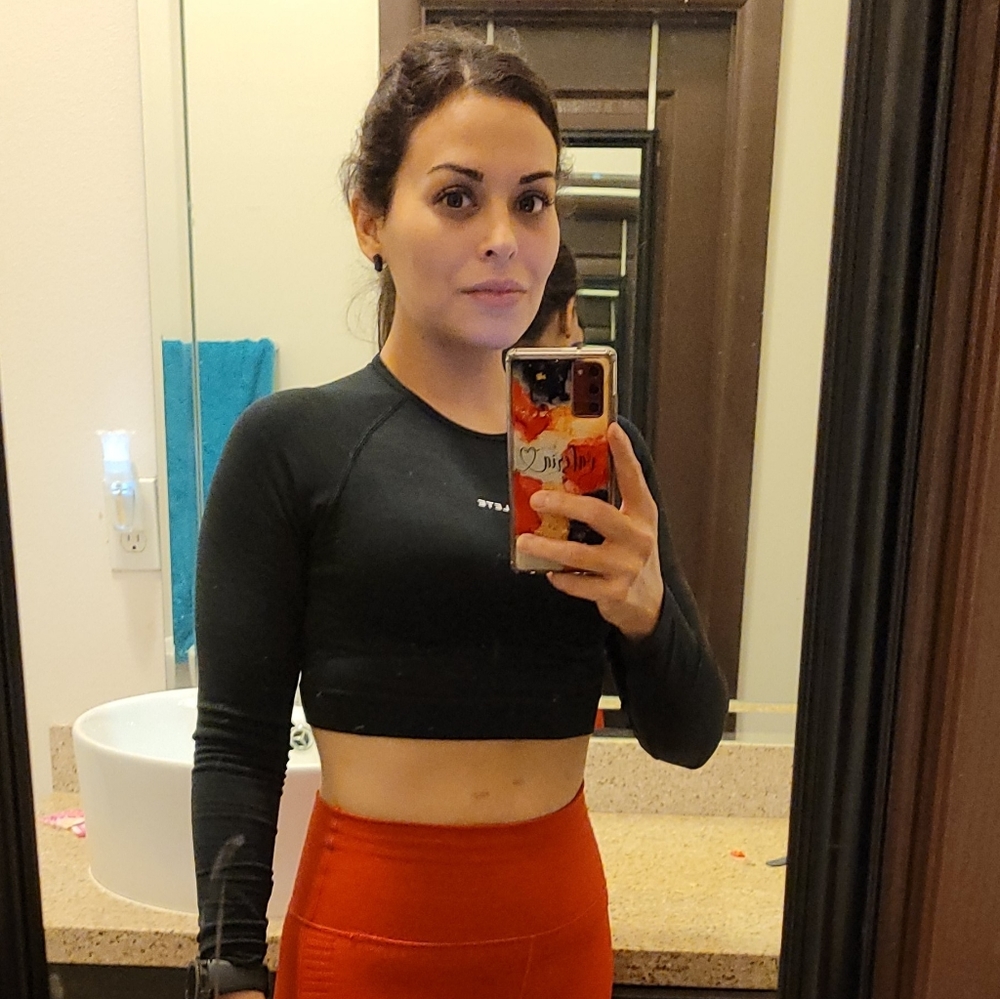 Meet your Posher, Valeria